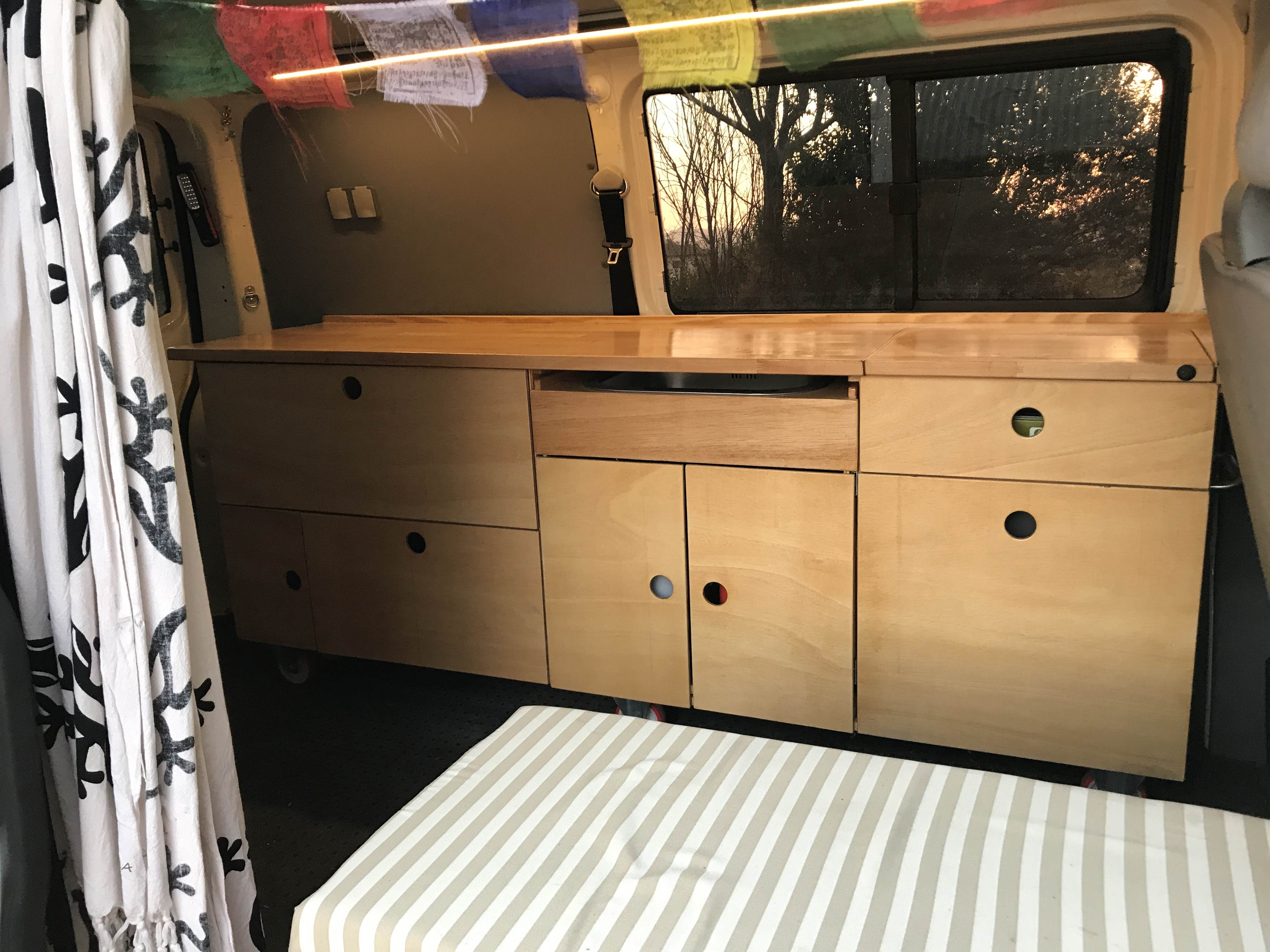Mueble modular en kit para camperizar tu furgoneta - CAMPERMUEBLES
